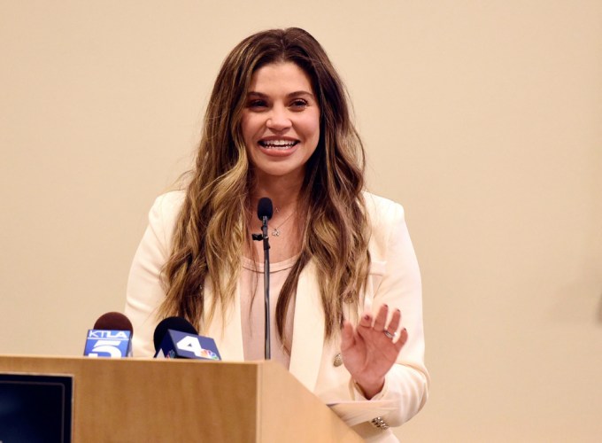 Danielle Fishel In 2020