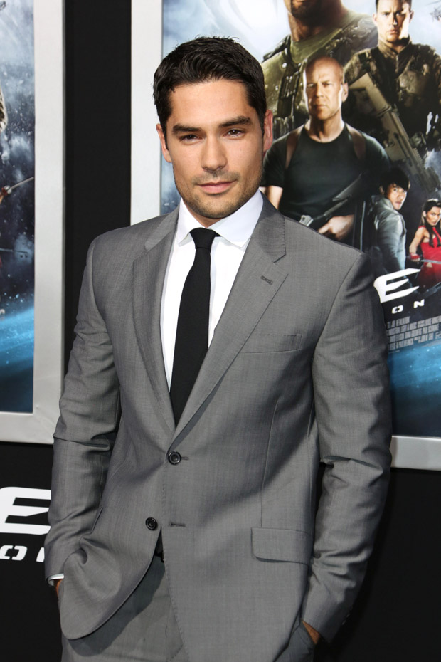 DJ Cotrona 