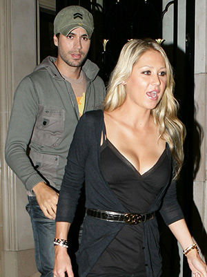 Enrique Iglesias & Anna Kournikova
