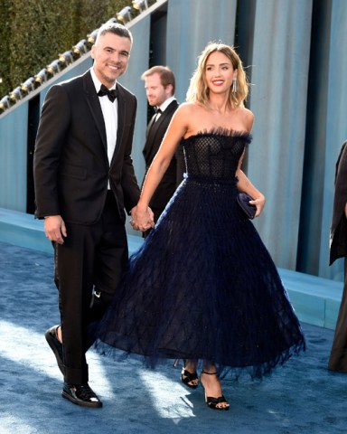 Cash Warren, left, and Jessica Alba arrive at the Vanity Fair Oscar Party, at the Wallis Annenberg Center for the Performing Arts in Beverly Hills, Calif
94th Academy Awards - Vanity Fair Oscar Party, Beverly Hills, United States - 27 Mar 2022