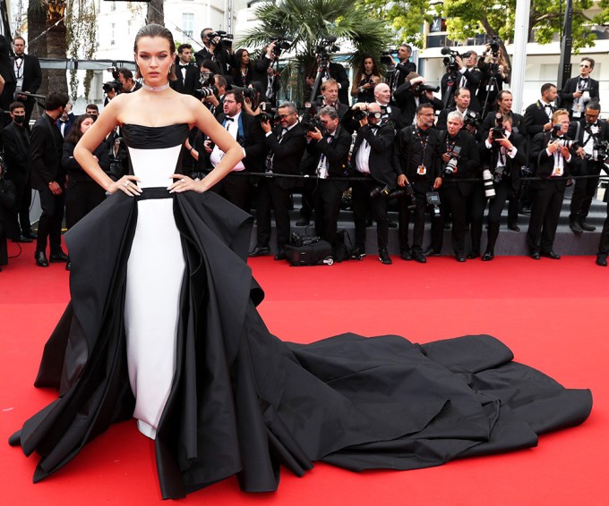 Josephine Skriver At The Premiere Of ‘Top Gun: Maverick’