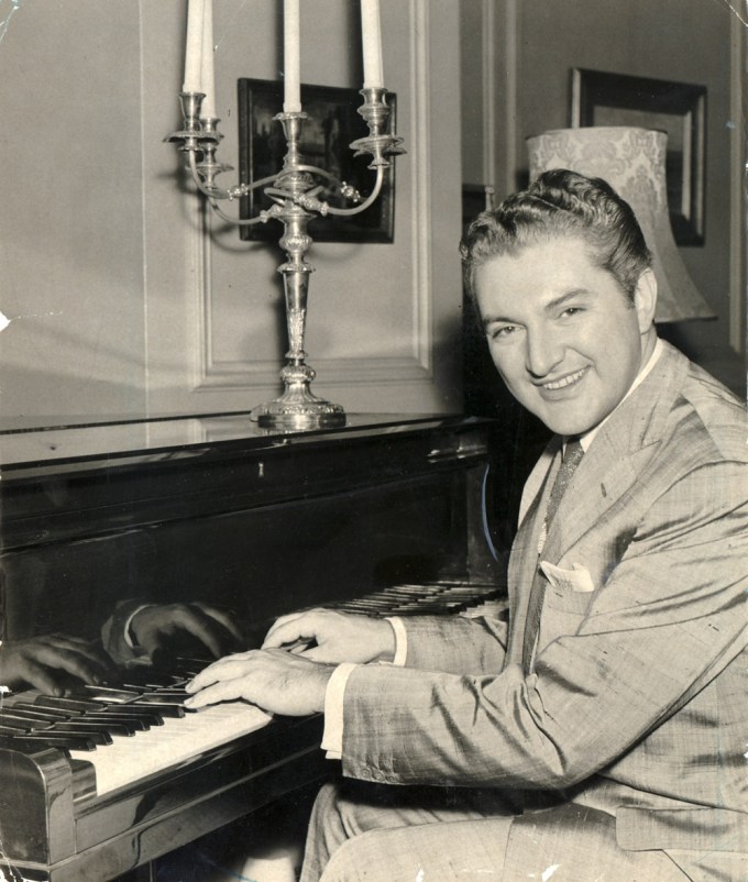 Pianist Liberace