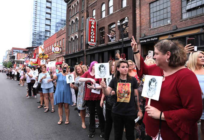 Fans At Naomi Judd’s Celebration