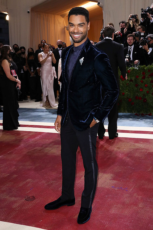 Regé-Jean Page met gala