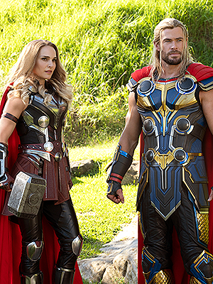 Natalie Portman Chris Hemsworth