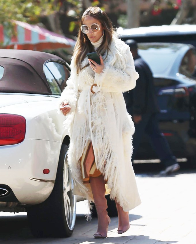 Stars In Light, Spring Coats: Jennifer Lopez & More