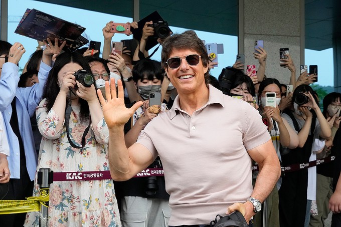 Tom Cruise Touches Down In Seoul