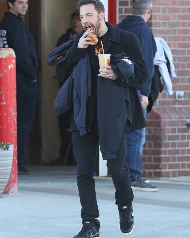 Medford, MA  - *EXCLUSIVE*  - At the end of his time working on the Dunkin Donuts commercial, Ben attacked a couple of chocolate-covered donuts and an iced coffee. The Oscar winning actor spent the day working a local drive thru, surprising customers, shooting a scene with wife Jlo and later delivering treats fro the donut franchise to a local firehouse.

Pictured: Ben Affleck

BACKGRID USA 10 JANUARY 2023 

BYLINE MUST READ: Patriot Pics / BACKGRID

USA: +1 310 798 9111 / usasales@backgrid.com

UK: +44 208 344 2007 / uksales@backgrid.com

*UK Clients - Pictures Containing Children
Please Pixelate Face Prior To Publication*