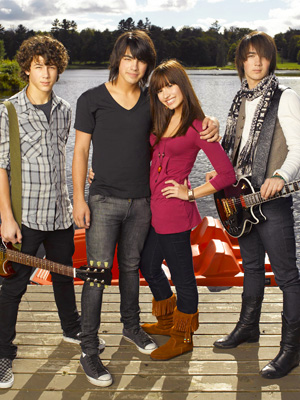 jonas brothers demi lovato
