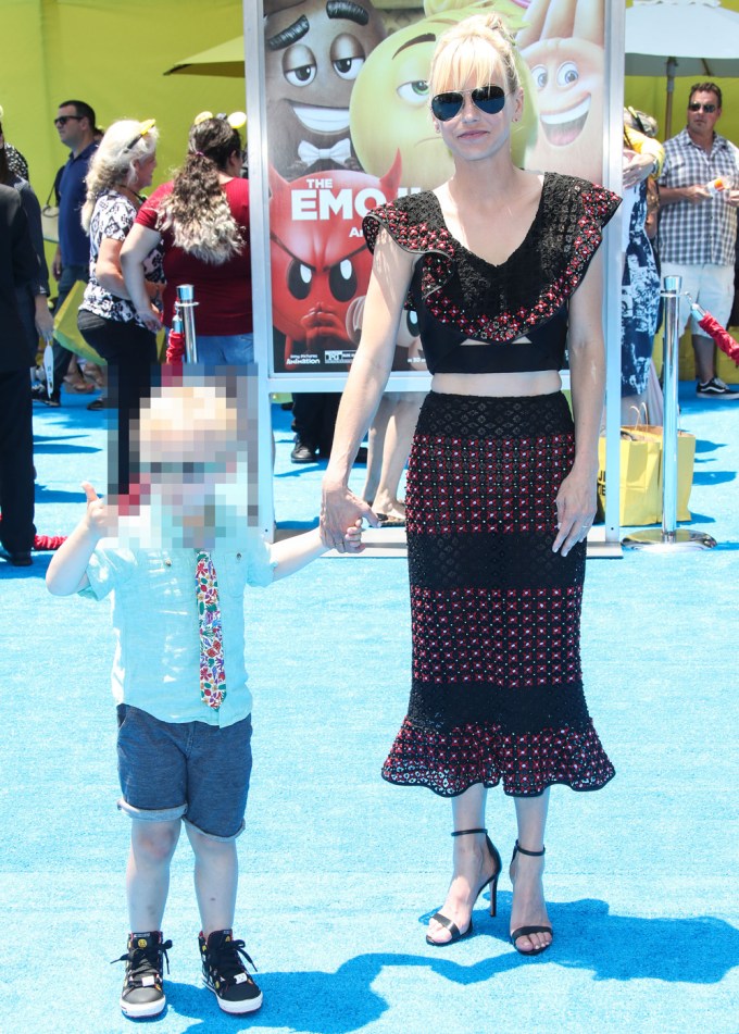 Anna Faris & Jack At The Premiere Of ‘The Emoji Movie’