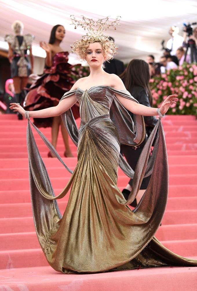 Juila Garner At The 2019 Met Gala