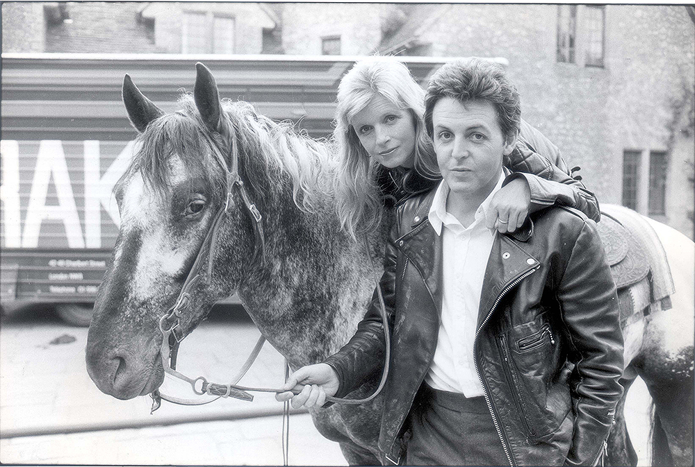 Singer Paul Mccartney Pictured With His Wife Linda Mccartney.