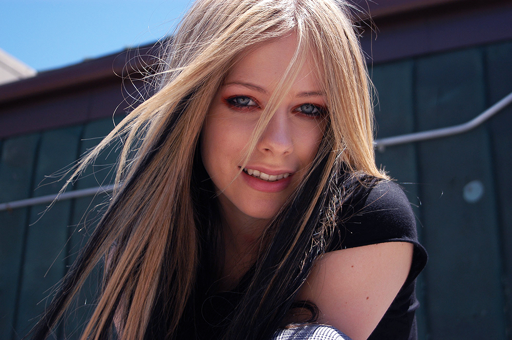 Singer Avril Lavigne poses on a rooftop in Union Square in New YorkAVRIL LAVIGNE, NEW YORK, USA