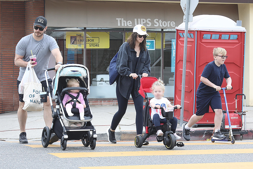 *EXCLUSIVE* Chris Pratt enjoying Sunday morning with the whole family