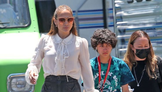 Jennifer Lopez, Emme Muniz