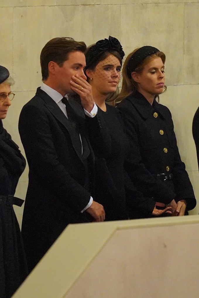 Princesses Eugenie & Beatrice At Queen Elizabeth II’s Vigil