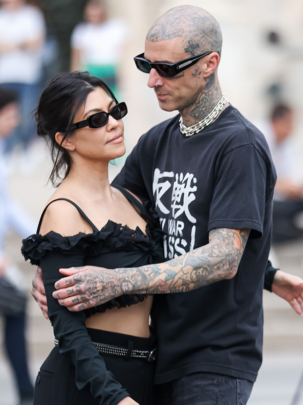 kourtney kardashisan travis barker