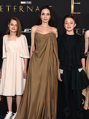 Angelina Jolie, Kids