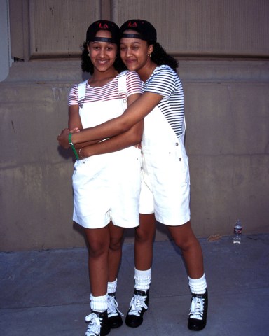 Tia Mowry and Tamera Mowry at the Street Hockey Jam Universal City 08-05-1995
Tia Mowry and Tamera Mowry 1995