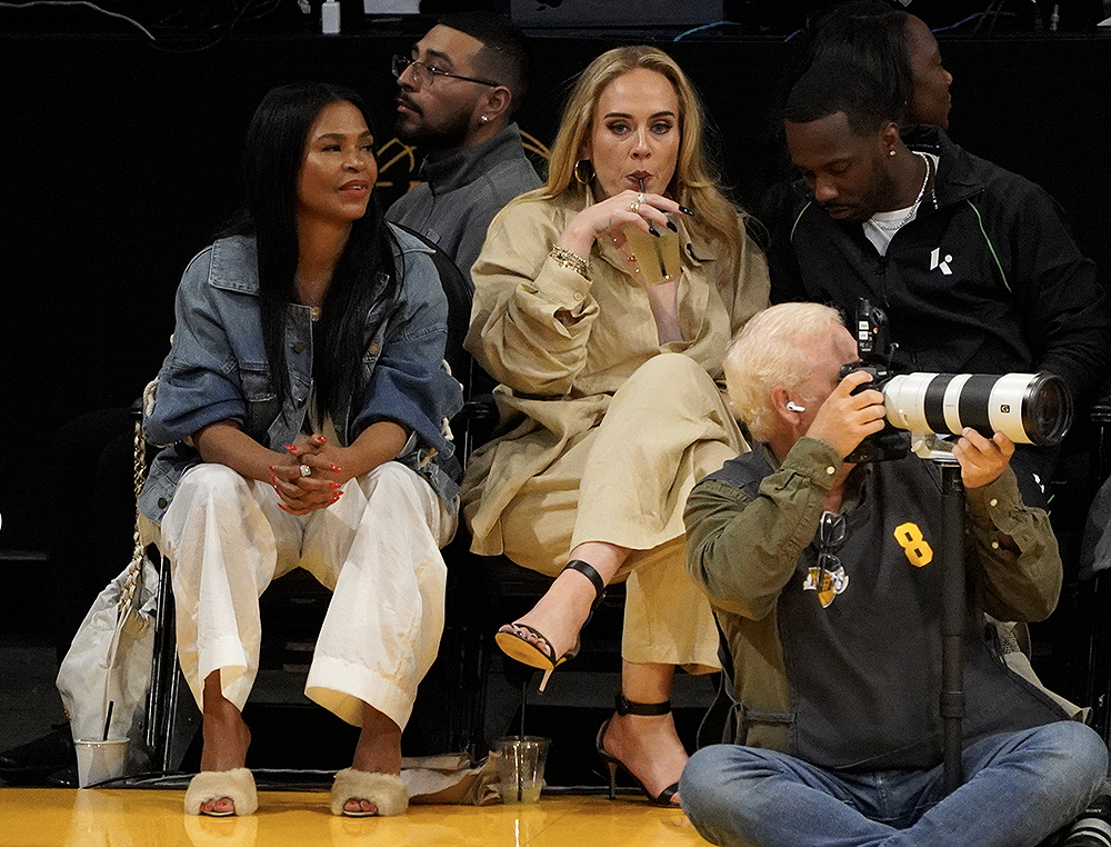 Adele along with boyfriend Rich Paul and actress Nia Long are seen at Game 3 of the NBA Playoffs between the Los Angeles Lakers and The Golden State Warriors at Crypto.com Arena in Los Angeles, Ca

Pictured: Nia Long,Adele,Rich Paul
Ref: SPL6426695 060523 NON-EXCLUSIVE
Picture by: London Entertainment / SplashNews.com

Splash News and Pictures
USA: +1 310-525-5808
London: +44 (0)20 8126 1009
Berlin: +49 175 3764 166
photodesk@splashnews.com

World Rights