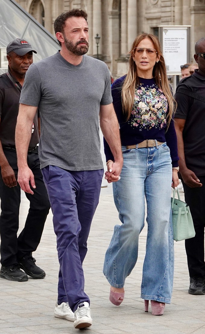 Jennifer Lopez & Ben Affleck At The Louvre Museum