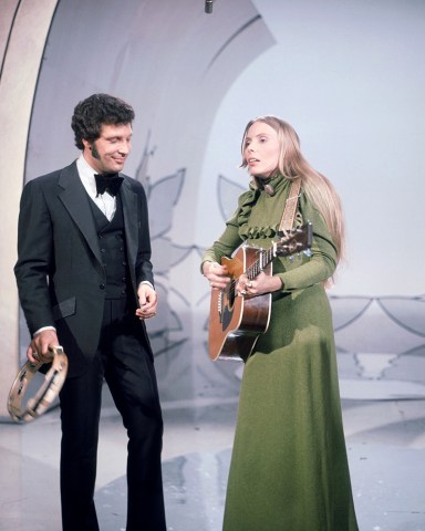 Editorial use onlyMandatory Credit: Photo by Valley Music Ltd/Shutterstock (1223963ct)Tom Jones and Joni Mitchell'This is Tom Jones' TV Programme. - 1970