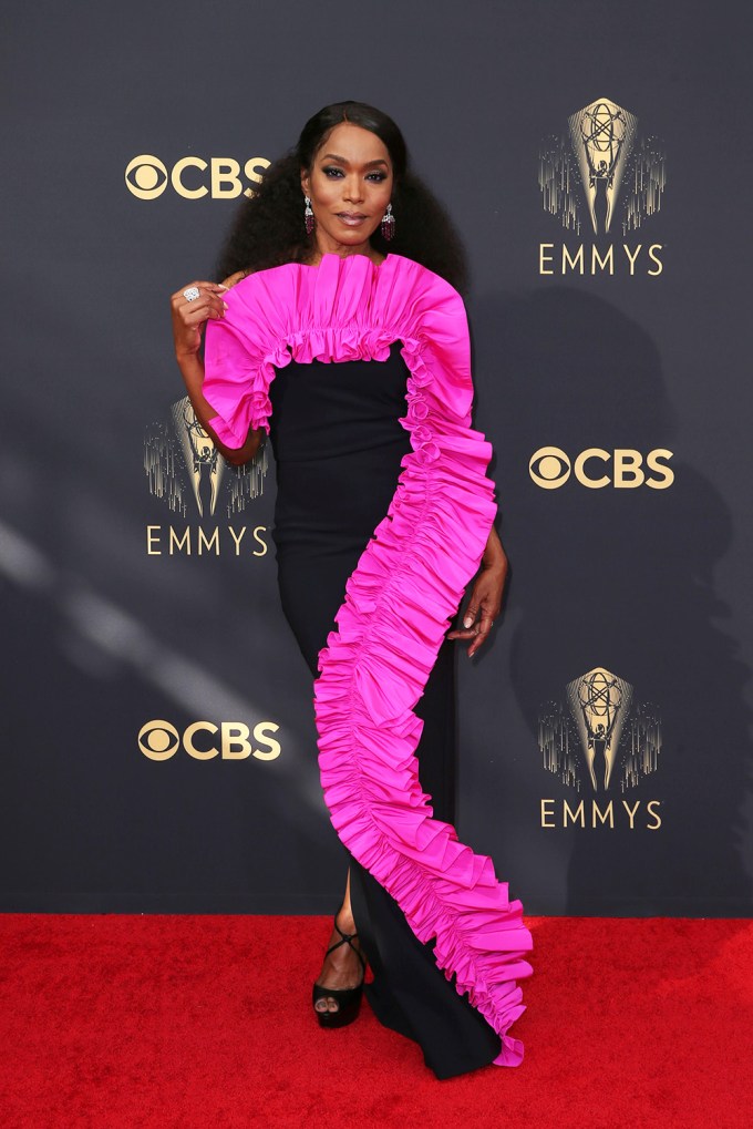 Angela Bassett At The 2021 Emmy Awards