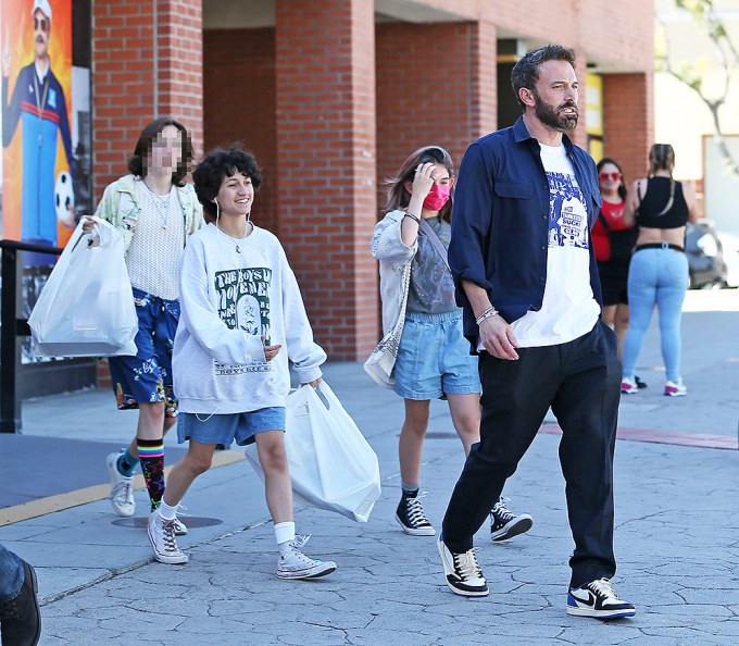 Ben Affleck takes two of his kids Halloween shopping