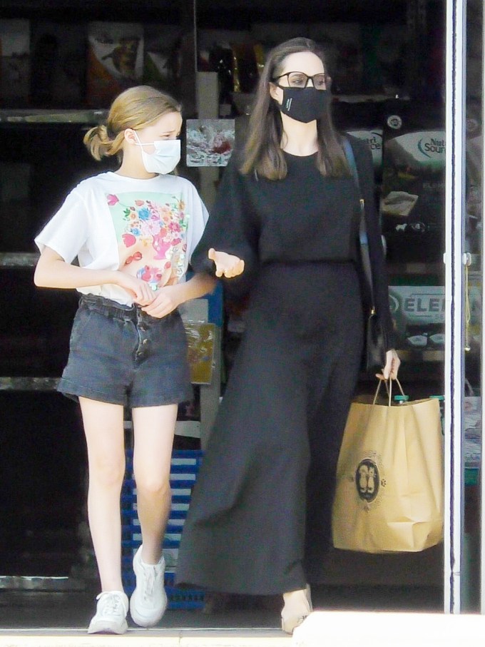 Angelina Jolie & Vivienne On Mother’s Day