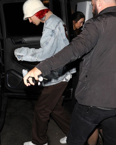 West Hollywood, CA  - *EXCLUSIVE*  - Demi Lovato keeps a low profile as she is spotted leaving her 30th Birthday party with her new boyfriend Jordan Lutes in West Hollywood.Pictured: Demi Lovato, Jordan LutesBACKGRID USA 24 AUGUST 2022 USA: +1 310 798 9111 / usasales@backgrid.comUK: +44 208 344 2007 / uksales@backgrid.com*UK Clients - Pictures Containing ChildrenPlease Pixelate Face Prior To Publication*