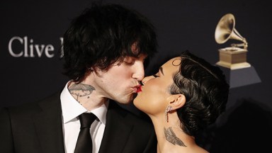 Demi Lovato kissing boyfriend Jute$ on the red carpet