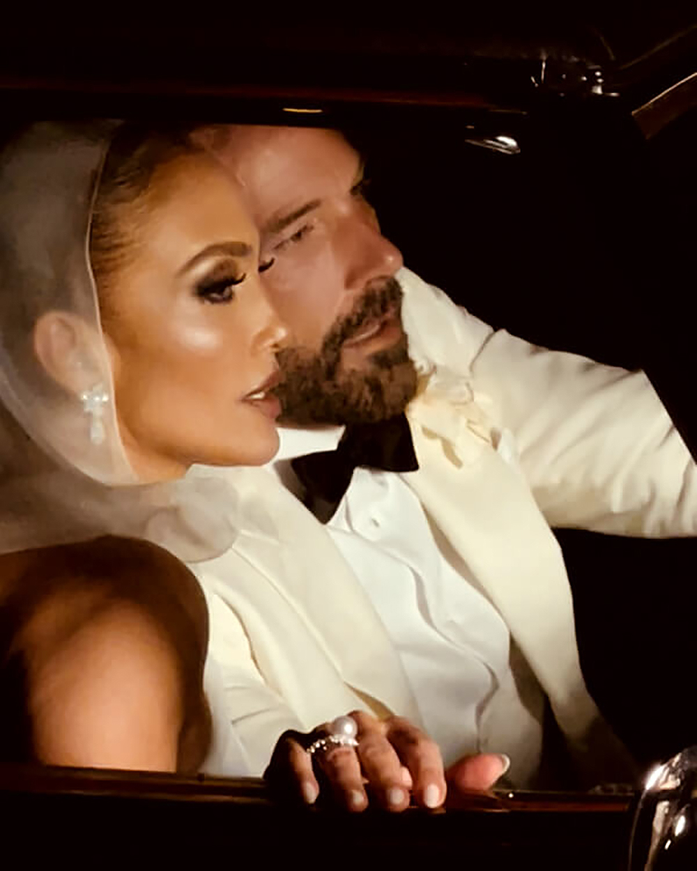 jennifer-lopez-ben-affleck-wedding-on-the-jlo-john-russo-1