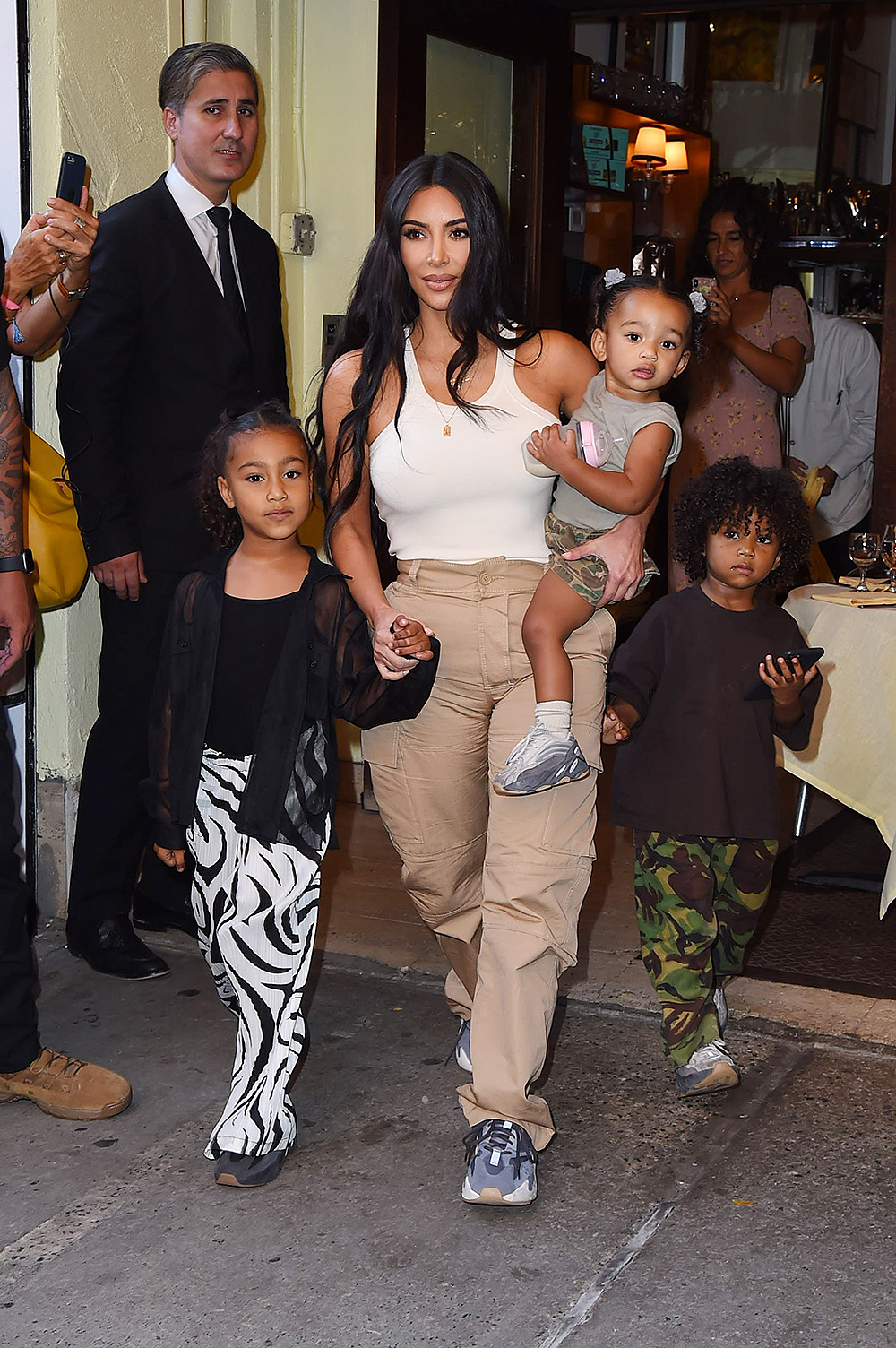 Kim Kardashian and Kanye West grab lunch at Cipriani after church NYC

Pictured: North West,Kim Kardashian,Chicago West,Saint West
Ref: SPL5119242 290919 NON-EXCLUSIVE
Picture by: SplashNews.com

Splash News and Pictures
USA: +1 310-525-5808
London: +44 (0)20 8126 1009
Berlin: +49 175 3764 166
photodesk@splashnews.com

World Rights