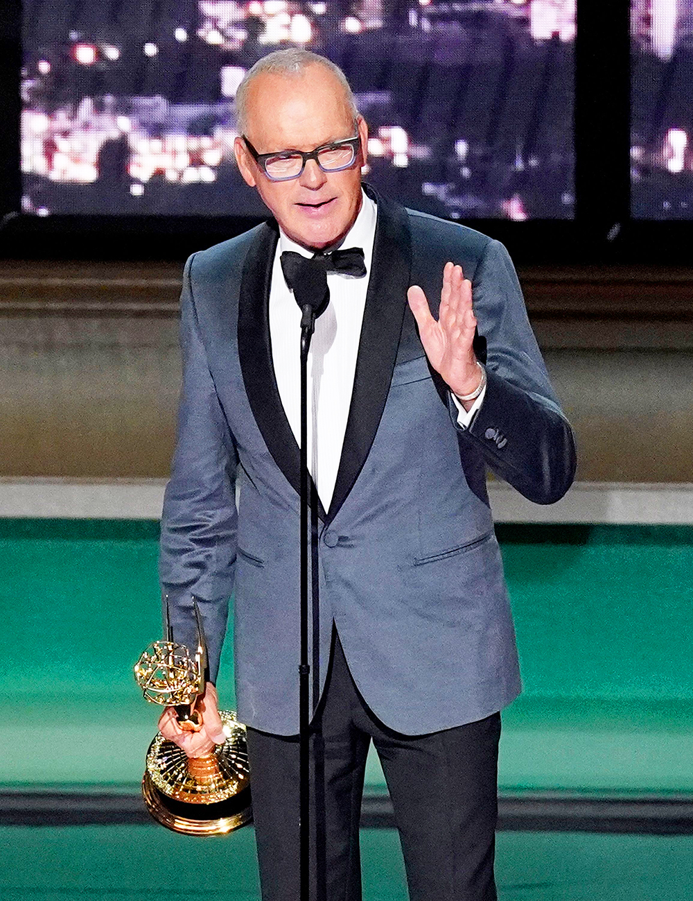 Michael Keaton Emmys 2022