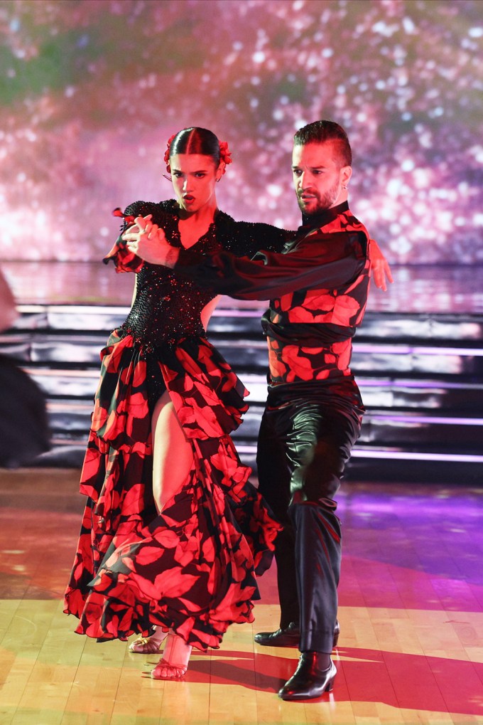 Charli D’Amelio & Mark Ballas In The Semi-Finals