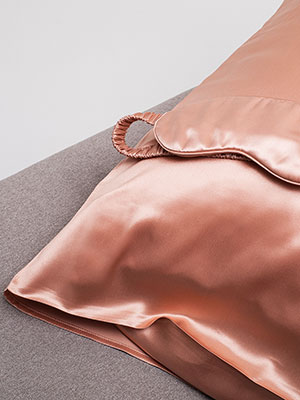 silk-pillows