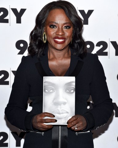 Actor Viola Davis poses backstage before discussing her book "Finding Me" at 92 Street Y, in New York
Viola Davis Appears at 92Y, New York, United States - 27 Apr 2022