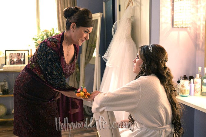 Bertila Damas With Karla Souza