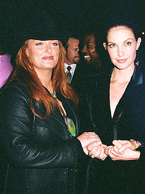 Wynonna Judd, Ashley Judd