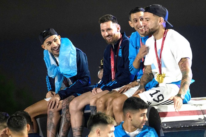 Lionel Messi & Teammates On A Bus In The Parade