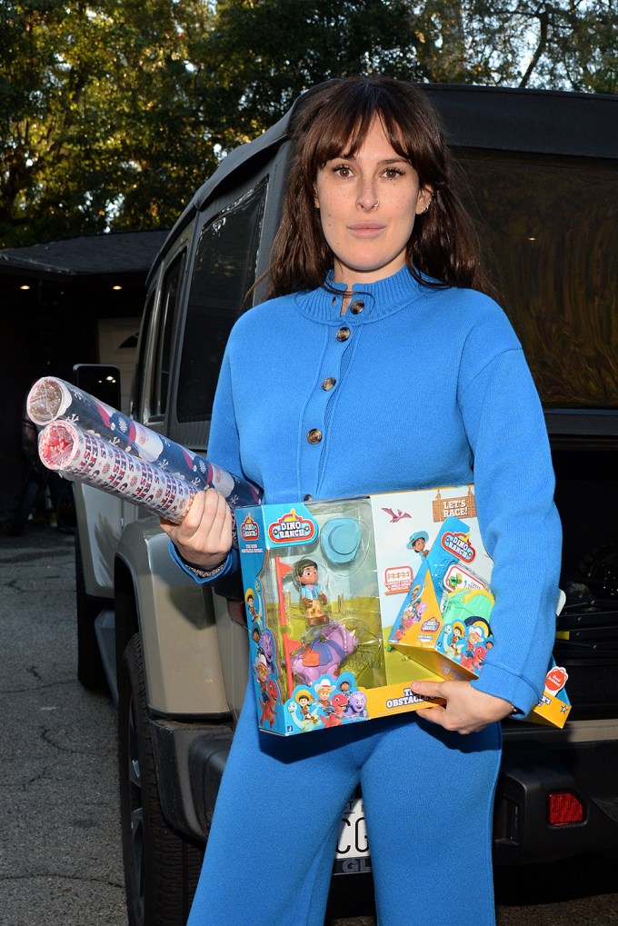 Rumer Willis Holiday Shopping Early