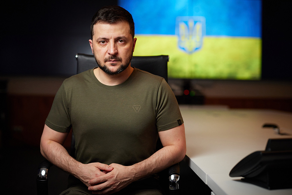 April 15, 2022, Kyiv, Ukraine: Ukraine: Ukrainian President VOLODYMYR ZELENSKYY delivers an address to the nation from the streets of the capital. 15 Apr 2022 Pictured: April 15, 2022, Kyiv, Ukraine: Ukraine: Ukrainian President VOLODYMYR ZELENSKYY delivers an address to the nation from the streets of the capital. Photo credit: ZUMAPRESS.com / MEGA TheMegaAgency.com +1 888 505 6342 (Mega Agency TagID: MEGA848557_001.jpg) [Photo via Mega Agency]