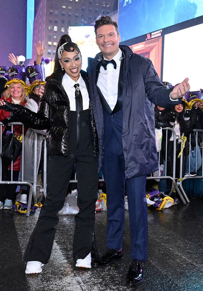 Ryan Seacrest & Liza Koshy pose together