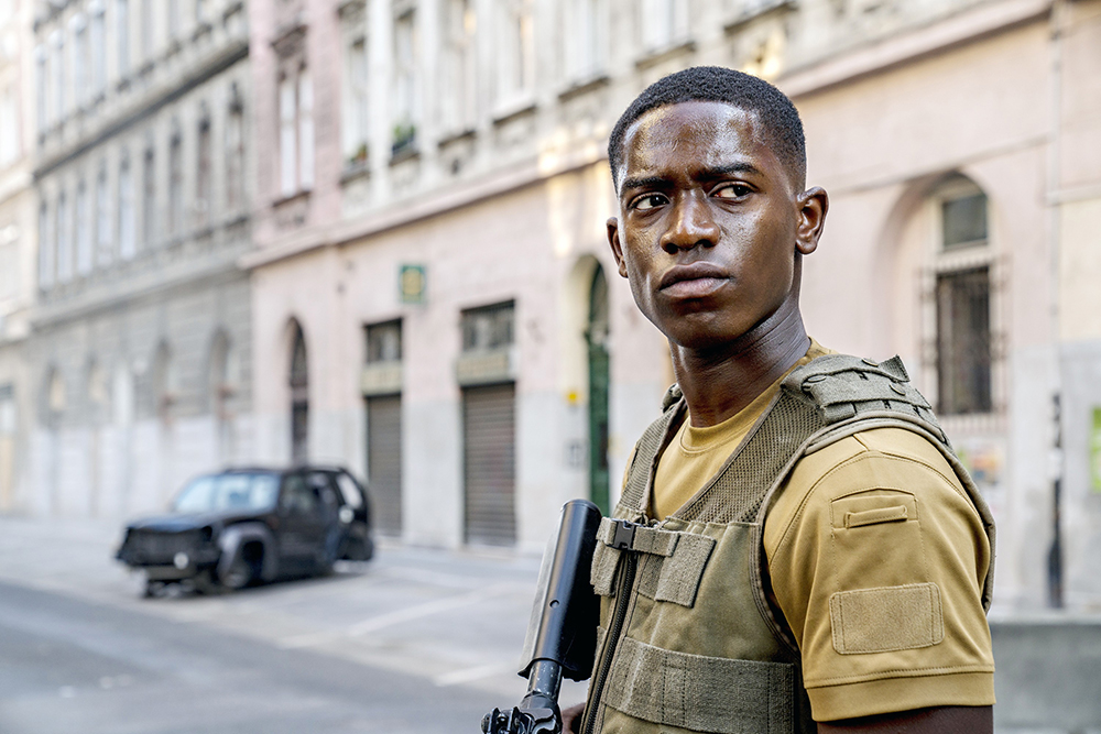 OUTSIDE THE WIRE, Damson Idris, 2021.  ph: Jonathan Prime /© Netflix / Courtesy Everett Collection