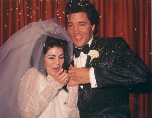 Editorial use only. No book cover usage.
Mandatory Credit: Photo by Moviestore/Shutterstock (1575083a)
Elvis Presley ,  Priscilla Presley,  Elvis Presley
Film and Television