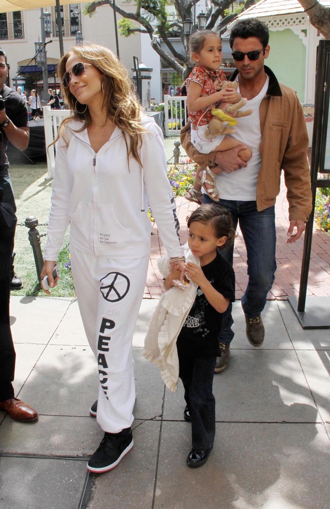 Jennifer Lopez and Kids in 2012