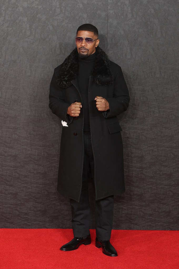 Jamie Foxx Rocks Head To Toe Black