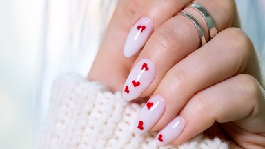 v-day nails