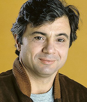 Editorial use only. No book cover usage. Mandatory Credit: Photo by Universal Tv/Kobal/Shutterstock (5874066c) Robert Blake Baretta - 1975 Universal TV USA TV Portrait