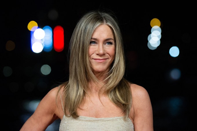 Jennifer Aniston’s ‘Murder Mystery 2’ Press Outfits: Photos